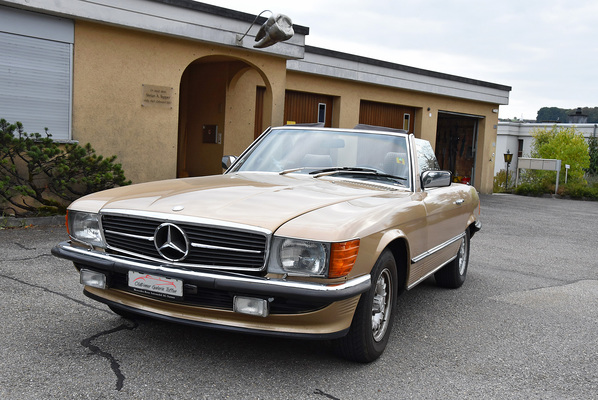 Mercedes-Benz 280 SL (1981) - angeboten an der Versteigerung der Oldtimer Galerie in Toffen am 28. November 2015