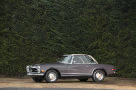 Mercedes-Benz 280 SL Cabriolet avec Hardtop (1969) - angeboten als Lot 301 an der Bonhams-Versteigerung im Grand Palais Paris am 4. Februar 2016