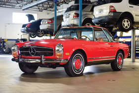 Mercedes-Benz 280 SL 'Pagoda' (1969) - als Lot 238 an der RM/Sotheby's Arizona Versteigerung 2017 angeboten