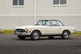 Mercedes-Benz 280 SL 'Pagoda' (1971) - als Lot 329 an der RM/Sotheby's Monterey Versteigerung am 20. August 2022