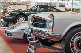 Mercedes-Benz 280 SL Pagode (1969) - aufgebockt - Retro Classics Stuttgart 2017