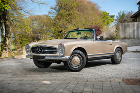 Mercedes-Benz 280 SL Pagode (1970) - als Lot 047 an der Bonhams MPH Bicester Heritage Versteigerung am 17. Juli 2021