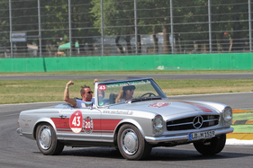 Mercedes-Benz 280 SL Pagode 4.3 (1970) - in Monza - Passione Caracciola 2017