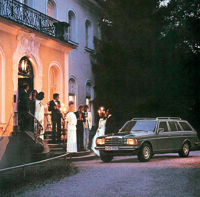 Mercedes-Benz 280 TE - Stil und Eleganz waren vor dem T-Modell undenkbar in einem Kombi. Als 280 E oder als 300 TD Turbo Diesel war man auch preislich mit ein paar Extras in der Oberklasse unterwegs (Buch "Mercedes-Benz - Die Baureihe W 123 von 1976 bis 1986")