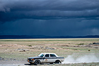Bild: Mercedes-Benz 280E (1977) - Tag 10 - Chjargas Lake - Olgiy - Rallye Peking-Paris 2016