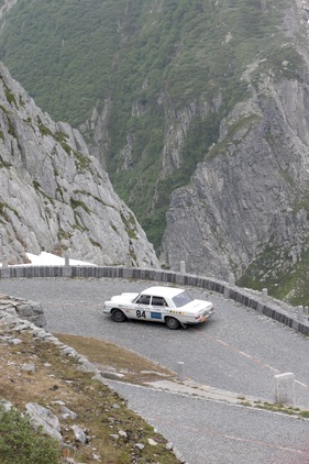 Mercedes-Benz 280S (1971) - an der Rallye Peking-Paris 2013 - Sonderprüfung Tremola Tag 31