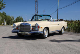 Mercedes-Benz 280SE 3.5 (1971) - als Lot 135 an der Bonhams Audrain Versteigerung 2025