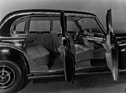 Mercedes-Benz 300 (1951) - der Innenraum des W186 II vermittelt einen neuen Eindruck von Luxus und Grosszügigkeit