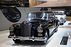 Mercedes Benz 300 (1960) - Vorgänger der S-Klasse, dieses Modell wurde auch "Adenauer-Mercedes" genannt (Techno Classica 2013)