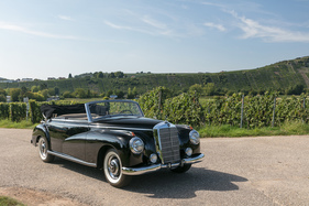 Mercedes-Benz 300 Adenauer Cabriolet (1952) - als Lot 32 an der Artcurial Mercedes-Versteigerung in Paris am 15. Oktober 2017