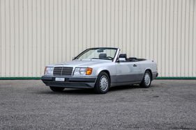 Mercedes-Benz 300 CE 24 Cabriolet (1994) - als Lot 143 angeboten an der RM/Sotheby's St. Moritz Versteigerung vom 15. September 2023