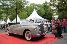 Mercedes-Benz 300 D Cabriolet (1952) - gewann den ersten Preis in der Klasse "Pre-1960 Open" - am ZCCA 2016