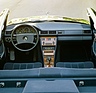 Mercedes-Benz 300 E (1984) - Cockpit - ohne Dach fotografiert