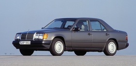 Mercedes-Benz 300 E (1984) - noch vor den Sacco-Brettern