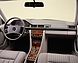 Mercedes-Benz 300 E (1989) - Interieur nach dem Facelift, hier mit Zebrano-Holzverkleidung (© Daimler AG, 1989) Mercedes-Benz 300 E (1989) - Interieur nach dem Facelift, hier mit Zebrano-Holzverkleidung (© Daimler AG, 1989)