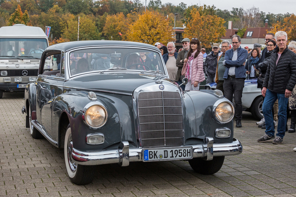 Mercedes-Benz 300 – Retro-Saisonabschluss 2024