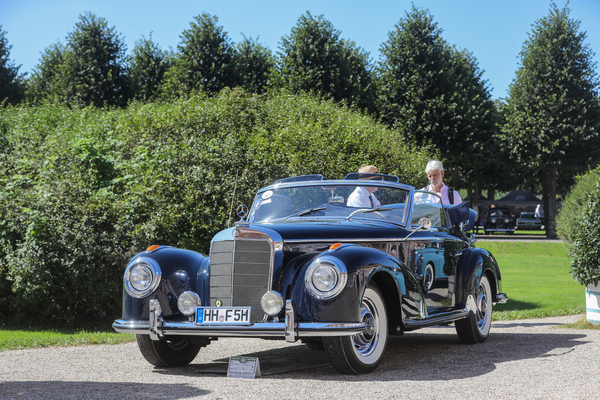 Mercedes-Benz 300 S Cabriolet (1953) - zweistüriger offener Wagen - 19. ASC Classic-Gala Schwetzingen 2023