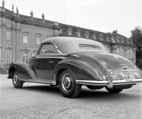 Mercedes-Benz 300 S Cabriolet A (1952) - Heckansicht des eleganten Strassenkreuzers