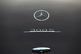 Mercedes-Benz 300 S Roadster (1953) - Stern und Typenschriftzug auf dem Heck