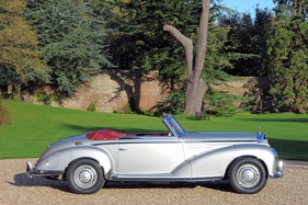 Mercedes-Benz 300 S Roadster (1953) - angeboten als Lot 36 an der RM Auction Paris am 5. Februar 2014 (1953)