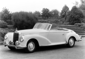 Mercedes-Benz 300 S Roadster (1953) - grosse Seitenscheiben, die komplett in der Türe verschwinden