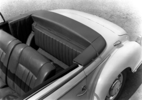Mercedes-Benz 300 S Roadster (1953) - praktische Abdeckung für das Verdeck (1953)
