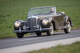Mercedes-Benz 300 S Roadster (1953) - rund 170 km/h rannte ein 300 S vor 60 Jahren (1953)