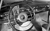 Mercedes-Benz 300 SE (1961) - Schönes Lenkrad mit Chromring für die Blinker (© Daimler AG, 1961) Mercedes-Benz 300 SE (1961) - Schönes Lenkrad mit Chromring für die Blinker (© Daimler AG, 1961)