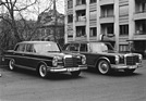 Mercedes-Benz 300 SE (1964) - links der 300 SE, rechts der grosse Mercedes 600