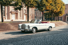 Mercedes-Benz 300 SE Cabriolet (1965) - als Lot 110 angeboten an der RM/Sotheby's Versteigerung in München vom 26. November 2022