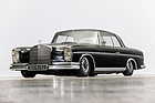 Mercedes-Benz 300 SE Coupé (1964) - als Lot 344 an der Artcurial-Versteigerung anlässlich der Rétromobile Paris am 18./19. März 2022