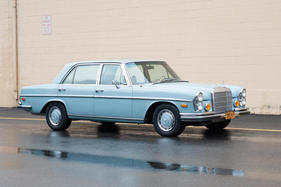 Mercedes Benz 300 SEL 6.3 (1970) - als Lot 142 an der Bonhams Simeone Foundation Philadelphia Versteigerung am 8. Oktober 2018