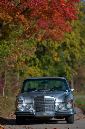 Mercedes-Benz 300 SEL 6.3 (1972) - Die Front mit den Zusatzscheinwerfern signalisierte den Wunsch nach Vorfahrt