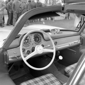 Mercedes Benz 300 SL (1954) - W 194 - Armaturenbrett des Seriensportwagens
