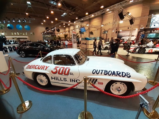 Mercedes-Benz 300 SL (1955) – Erster Alu-SL, gewann 1955 das NASCAR Sports Car Race in Raleigh, North Carolina – Essen Motor Show 2021