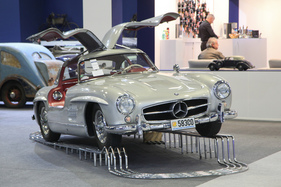 Mercedes-Benz 300 SL (1955) - Höchstgebot EUR 930'000 - Lot 044 an der Artcurial Rétromobile Versteigerung 2018