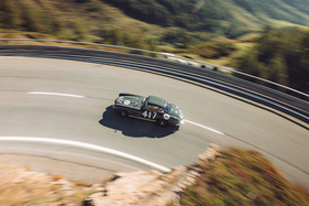 Bild Mercedes-Benz 300 SL (1955) Sieger der GT-Kategorie der Mille Miglia 1955 und bestens gepflegter Dienstwagen des Stuttgarter Werksmuseums – Bernina Gran Turismo 2025