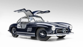Mercedes-Benz 300 SL (1955) - als Lot 267 an der Broad-Arrow-Versteigerung am Monterey Jet Center 2024