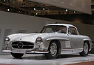 Mercedes-Benz 300 SL (1955) - der Superklassiker, als Alu-Coupé auf dem Mercedes-Stand - an der Techno Classica Essen 2012