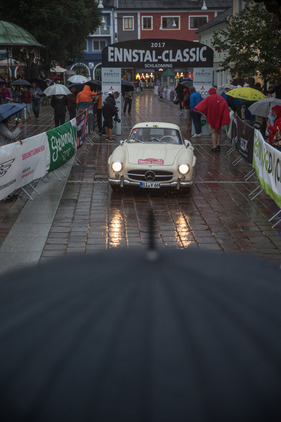 Mercedes-Benz 300 SL (1956) - mit Startnummer 074 an der Ennstal-Classic 2017