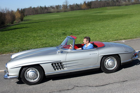 Mercedes-Benz 300 SL (1960) - ohne Anstrengungen zu fahren Mercedes-Benz 300 SL (1960) - ohne Anstrengungen zu fahren