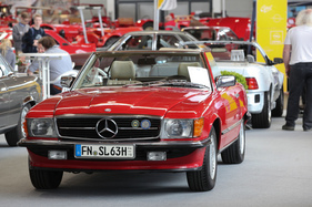 Mercedes-Benz 300 SL (1987) - mit Kat und Schaltgetriebe, aber sechs und nicht wie angeschrieben acht Zylindern - Motorworld Classics Bodensee 2019
