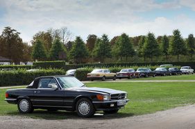 Mercedes-Benz 300 SL (1988) - auf dem Mercedes-Classic-Parkplatz - 18. ASC-Classic-Gala Schwetzingen 2022