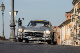Mercedes-Benz 300 SL Coupé (1954) - an der Mille Miglia 2021