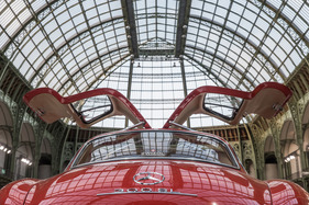 Mercedes-Benz 300 SL Coupé (1955) - als Lot 350 an der Bonhams Versteigerung "Les grandes marques du monde au Grand Palais" in Paris 2017