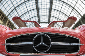 Mercedes-Benz 300 SL Coupé (1955) - als Lot 350 an der Bonhams Versteigerung "Les grandes marques du monde au Grand Palais" in Paris 2017