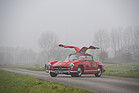 Image: Mercedes-Benz 300 SL Coupé "papillon" (1955) - as lot 350 at the Bonhams auction "Les grandes marques du monde au Grand Palais" in Paris 2017