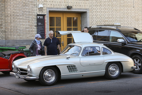 Mercedes-Benz 300 SL Flügeltürer (1955) - immer gut für Aufmerksamkeit - Older Classics am 11. Mai 2025