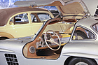 Mercedes-Benz 300 SL Flügeltürer (1956) - Blick ins Cockpit - Sonderschau "Mercedes-Benz" im Pantheon Basel 2020/2021