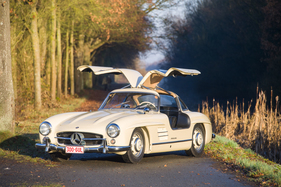Mercedes-Benz 300 SL Flügeltürer (1956) - als Lot 114 angeboten an der Artcurial "Rétromobile Paris" Versteigerung am 10. Februar 2017